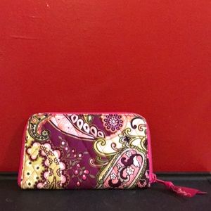 Vera Bradley wallet/ wristlet
